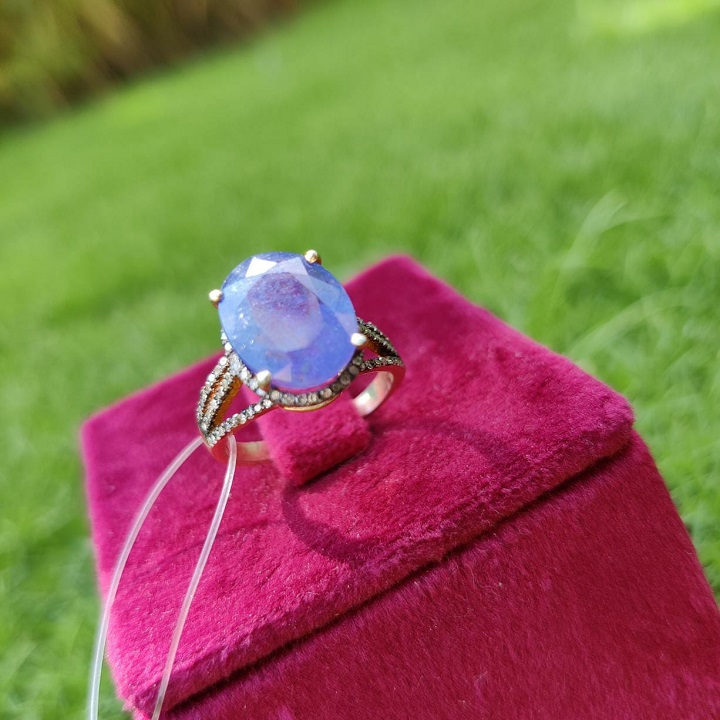 Simple and Cool Look | Natural Tanzanite Gemstone Silver Ring with Diamonds| Oval shape Handmade Ring Jewelry |